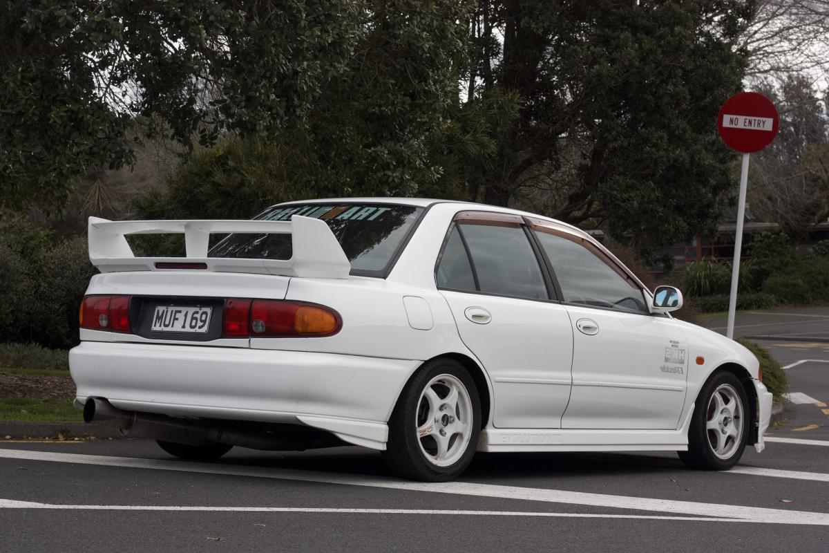 1995 Mitsubishi Lancer GSR Evolution III