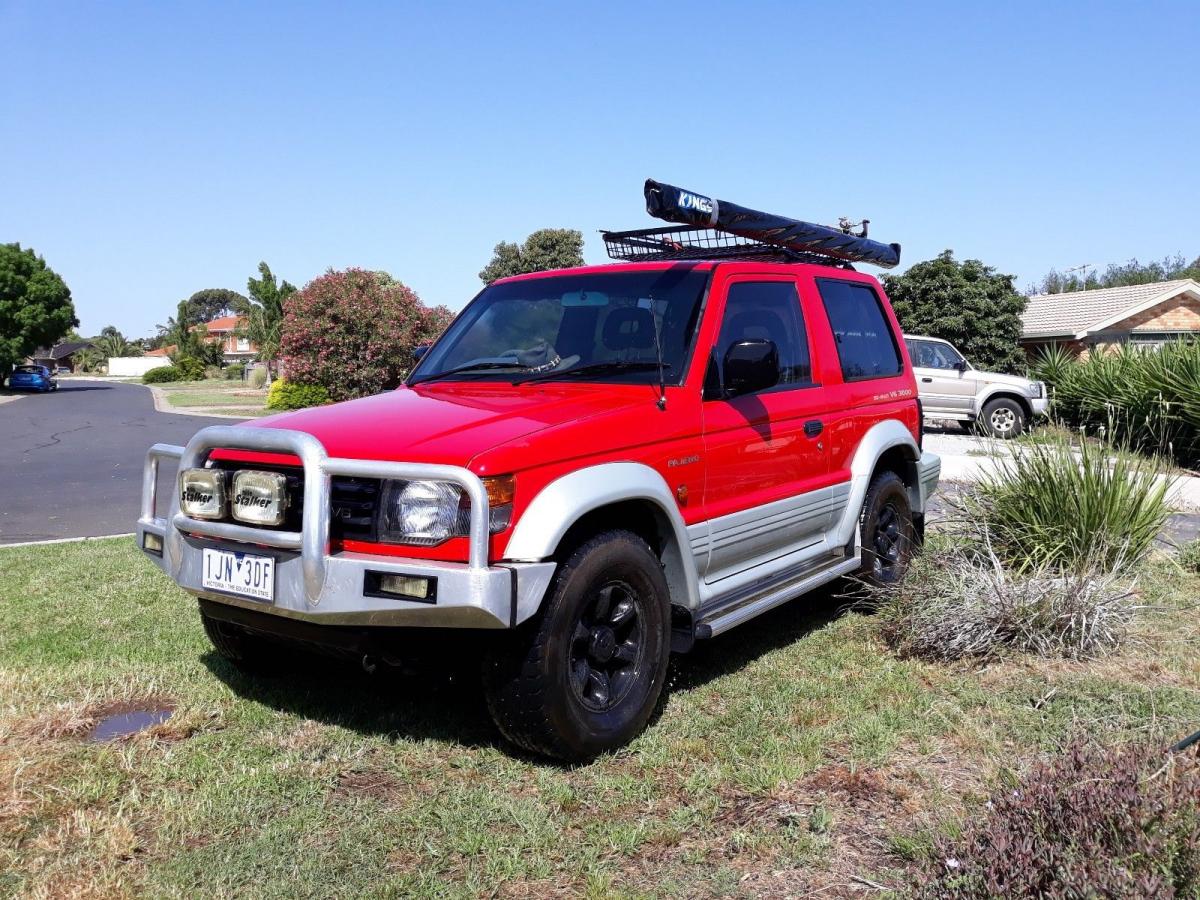 1995 Mitsubishi Pajero Gen 2 GLS SWB | classicregister