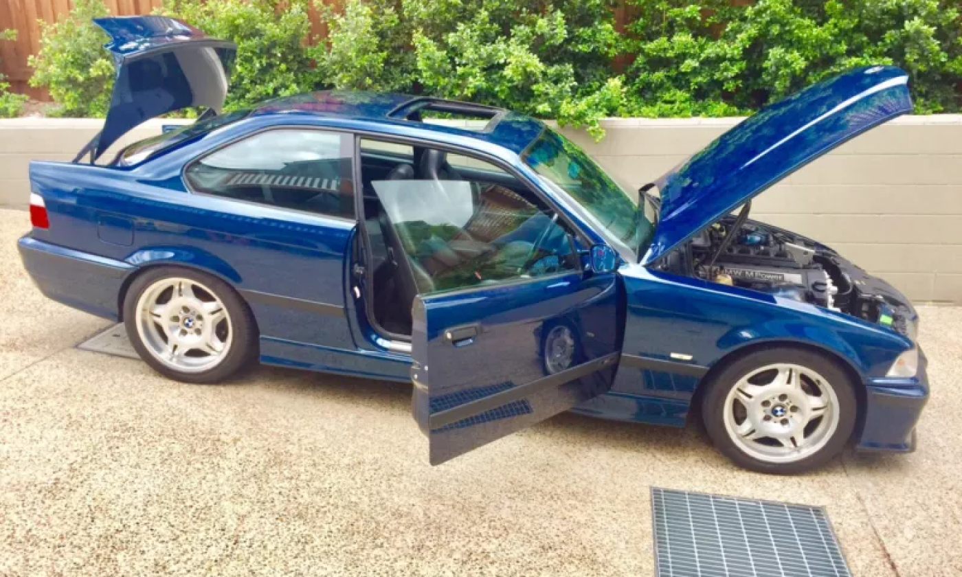1999 BMW M3 Azure Blue anniversary edition Australia images (1).png