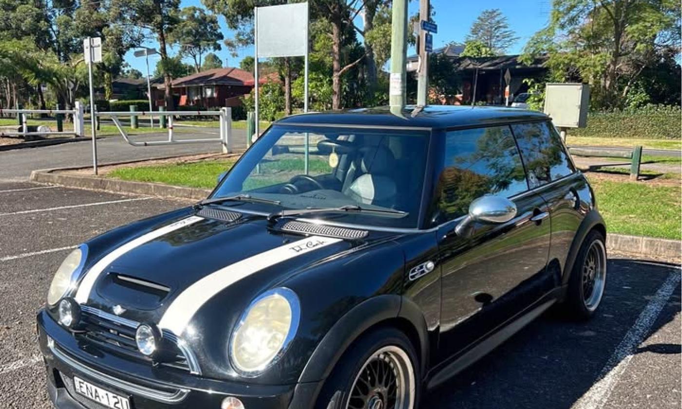 Black 2004 Mini R53 JCW john cooper works Australia (1).jpg