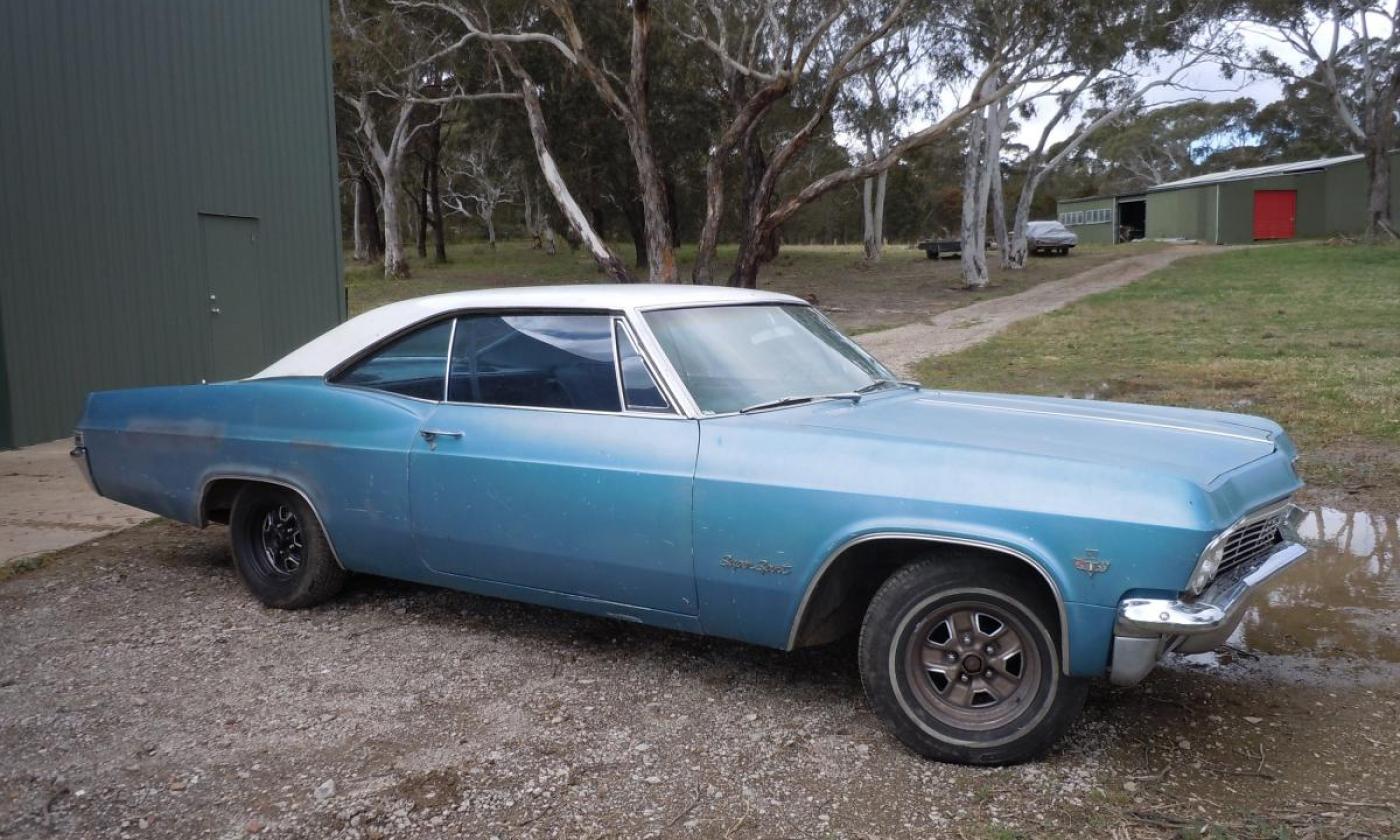Chev Impala SS coupe Australia blue.JPG