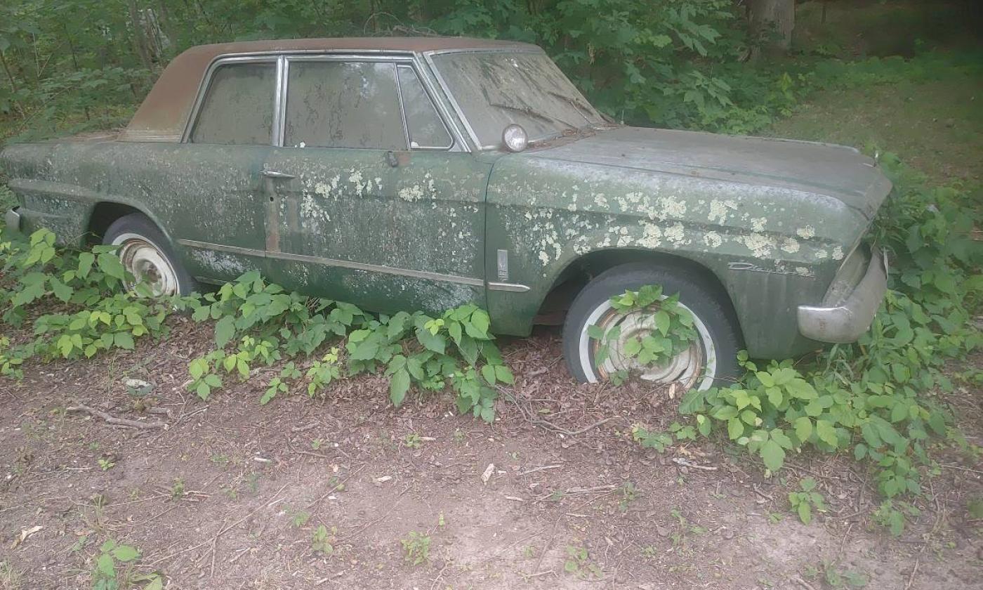 Green 1965 Studebaker Daytona Sports Sedan 2 door 2023 (1).jpg