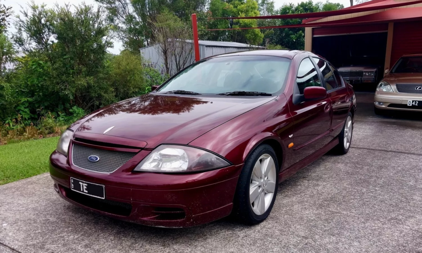 Sparkling Burgundy Ford Falcon AU T1 TE50 Australia 1999 (1).png