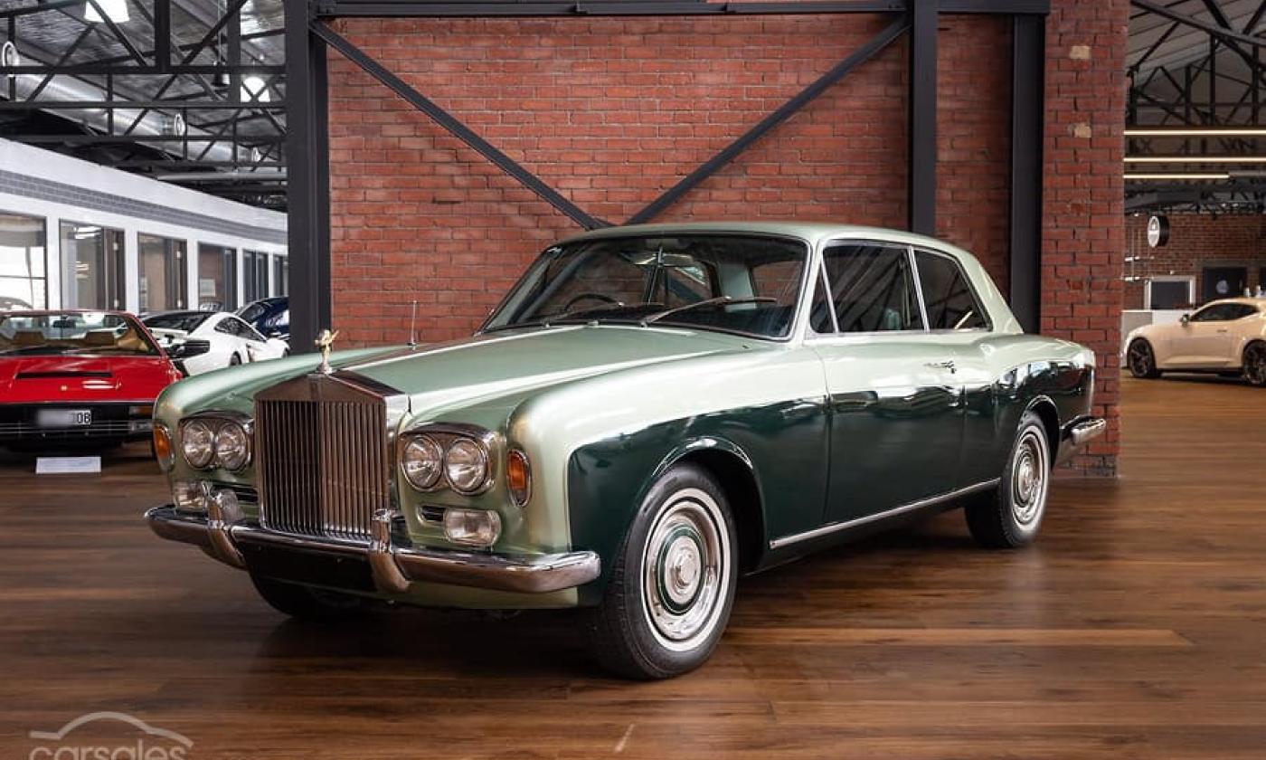 Two tone green Rolls Royce Mulliner park ward coupe Australia RHD (2).jpg