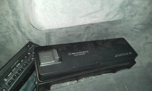 10 Disc Mercedes C140 stacker system copy.png