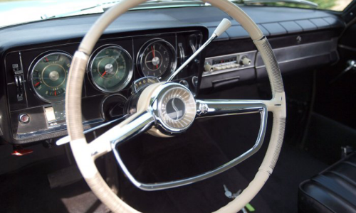 1965 Studebaker Daytona interior dashboard steering wheel white (4).png