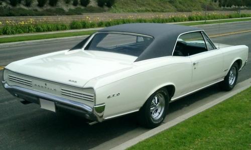 1966 Pontiac GTO black vinyl top hardtop cameo ivory.jpg