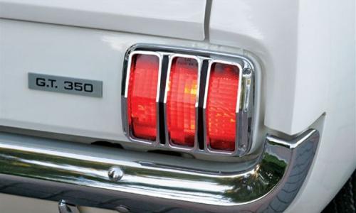 1966 Shelby GT350  badge.jpg