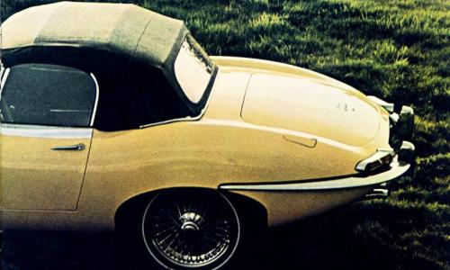 1968 Jaguar XKE US brochure advertisement Series 1 (5).jpg