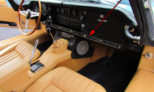 1968 Series 1.5 XKE E-type dashboard Jaguar (2).png
