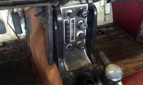 1969 central dash Datsun sports 2000.jpg