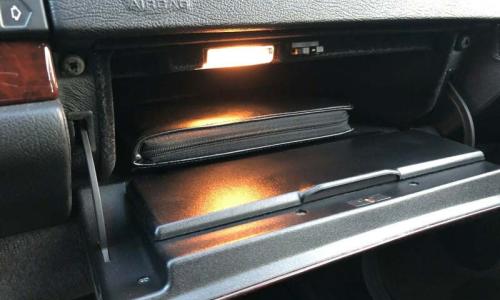 1996 S600 coupe glovebox image.jpg