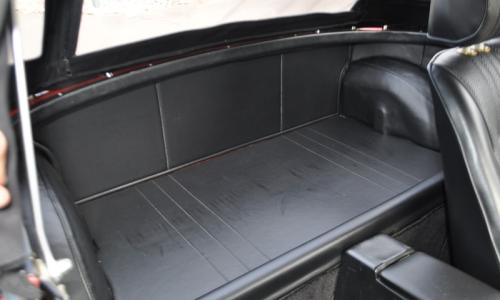 Area behind seats Datsun roadster.JPG