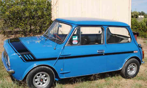 Australian Leyland Mini Clubman GT Space Blue paint.png