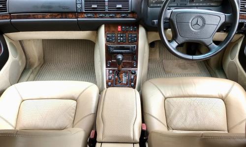 C140 early dashboard 1993 - 1995.jpg