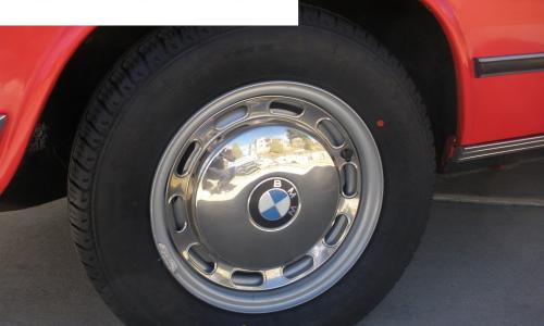 Factory pre 74 Tii wheels.jpg