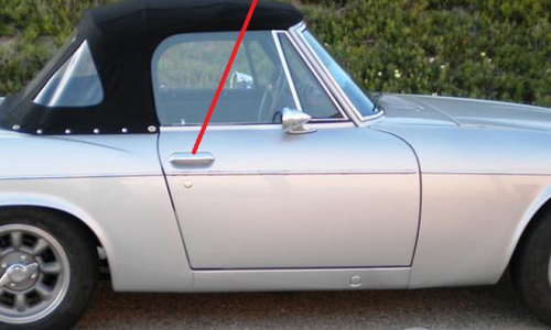 Lift up handles Datsun 1968 Roadster.png