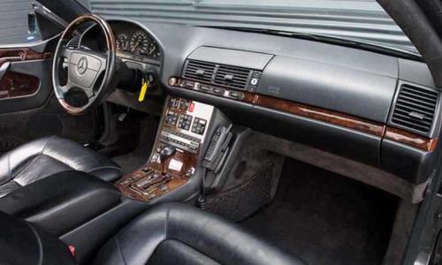 Mercedes 140 coupe dashboard 1993 1994 1995.jpg