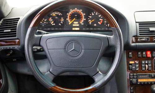 Mercedes C140 W140 timber trim steering wheel early type copy.jpg