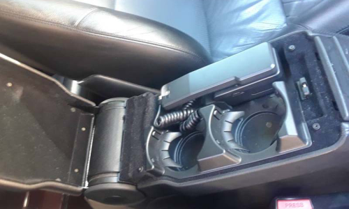 Mercedes C140 centre console split lid with phone and cup holders 1995 .png