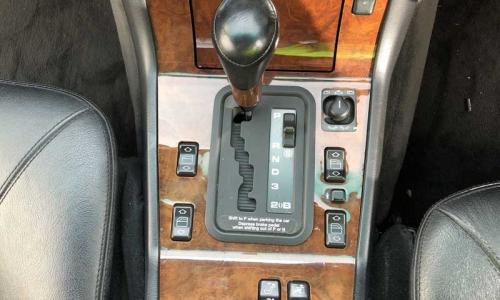 Mercedes C140 t bar shifter leather wrapped early 1993 1994.jpg