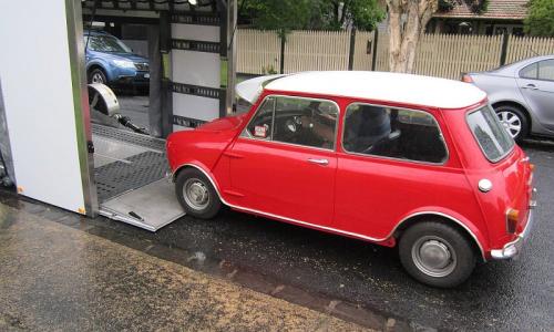 Police cooper s with visor.jpg