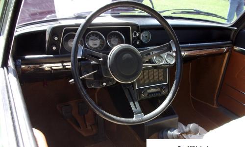 Short console 1971 Tii.jpg