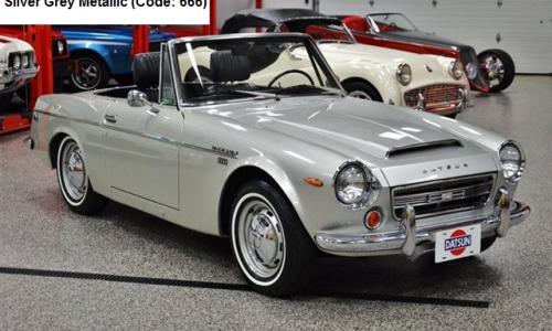 Silver Grey Metalic 1969 Datsun.jpg