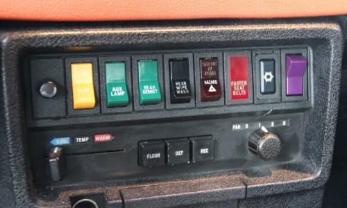 Volvo 242 GT dashboard switches image.jpg