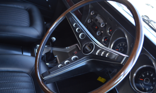 XW Ford Falcon GT 1970 steering wheel dashboard (2).png
