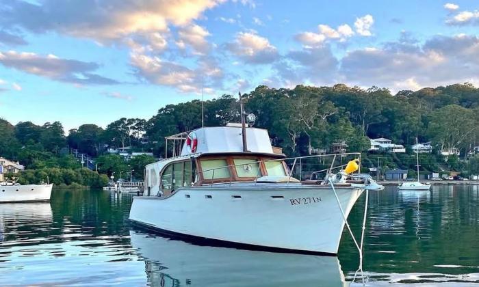 1963 Timber cruiser Griffin flybridge  42 ft Australia (2).jpg