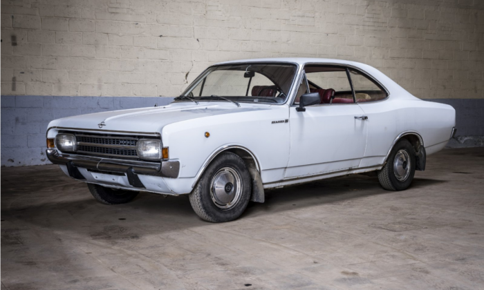 1969 Opek Rekord Typr C Coupe White unrestored images (1).png