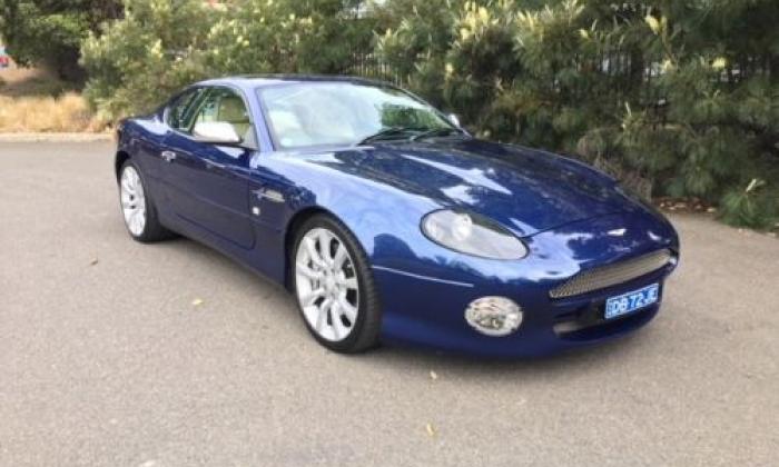 2002 Aston Martin DB7 Vantage Stratstone Jubilee Coupe Blue (1).jpg