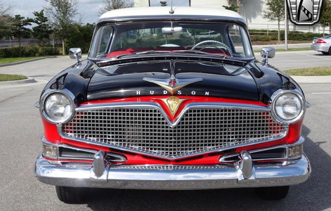 1956 Hudson Super  Hollywoood Hardtop V8 coupe Black and Red (1).jpg