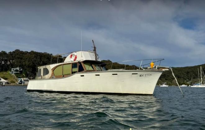 1963 Timber cruiser Griffin flybridge  42 ft Australia (1).jpg