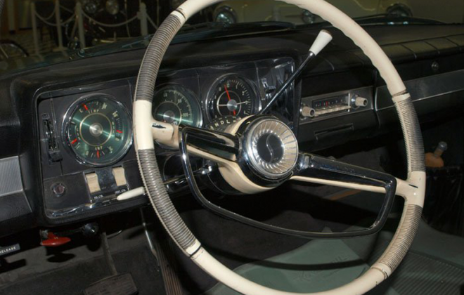 1965 Studebaker Daytona interior dashboard steering wheel white (1).png