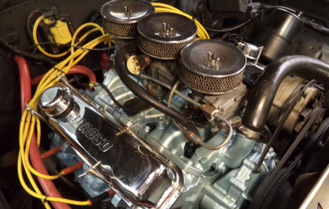 1966 Pontiac GTO engine.png