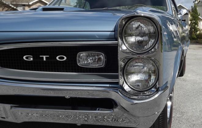 1966 Pontiac GTO stacked headlights 1.jpg