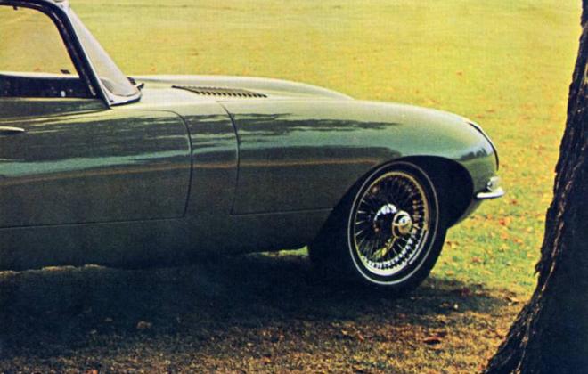 1968 Jaguar XKE US brochure advertisement Series 1 (9).jpg