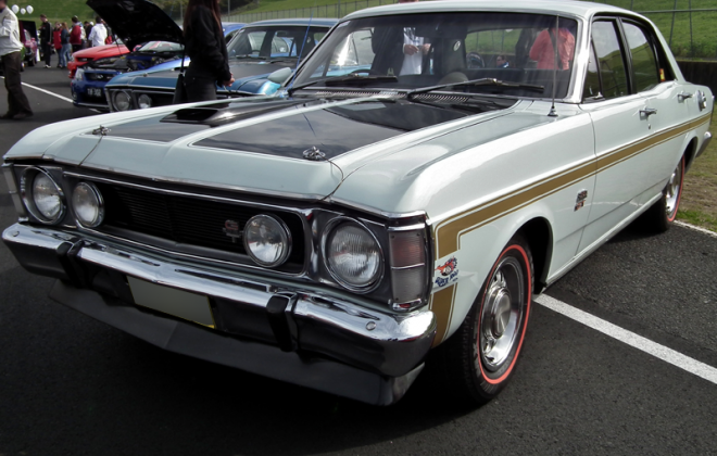 1969-1970 Diamond White paint XW Ford Falcon GT-HO.png