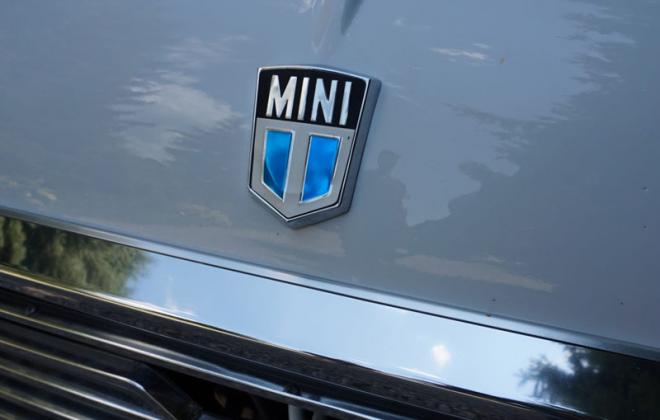 1971 MK3 MKIII Mini Cooper S front badge.jpg