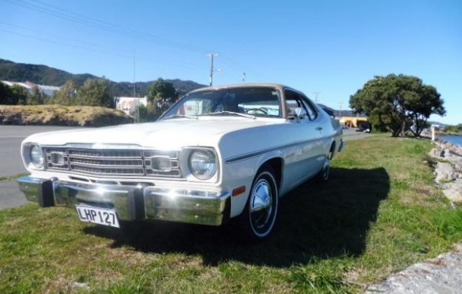 1974 Plymouth Gold Duster white NZ (6).jpg