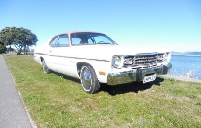 1974 Plymouth Gold Duster white NZ (7).jpg