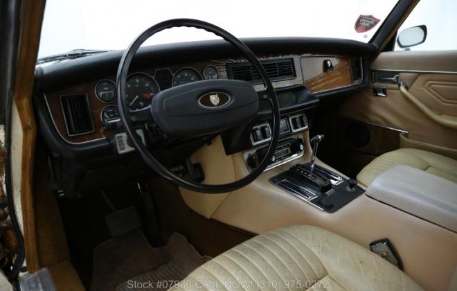 1976 Jaguar XJC 6-cylinder black vinyl roof over white images (23).jpg