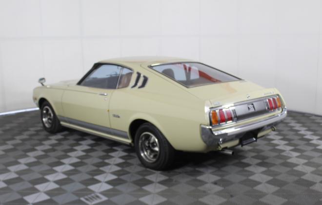 1976 TA27 Celica liftback Australia images creme auction (3).jpg