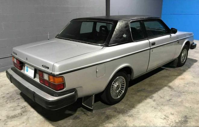1979 Volvo 262C Bertone Coupe Silver with black roof images (3).jpg