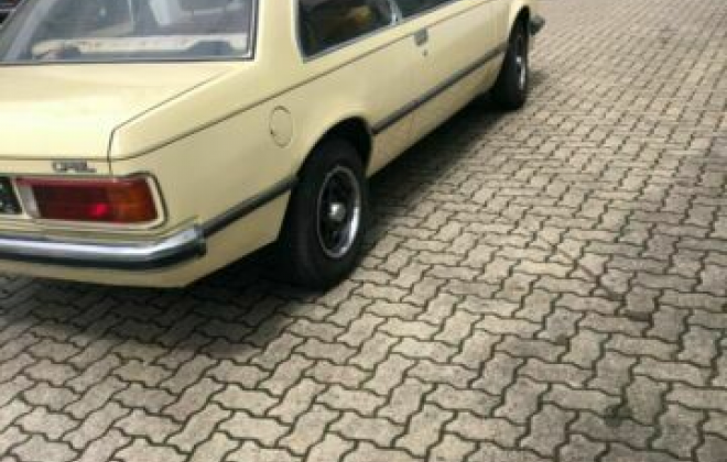 1980 Opel Commodore C coupe 2 door images creme (2).png