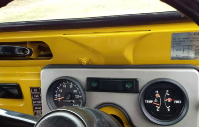 1981 Daihatsu Scat F20 Yellow Australia restored (1).png
