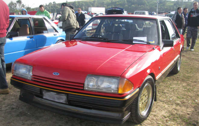1982 Ford Fairmont Ghia XE ESP Monza Red paint code K (1).png