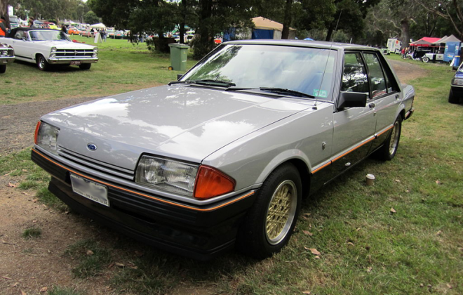 1982 Ford Fairmont Ghia XE ESP Silver Grey over Charcoal image (2).png